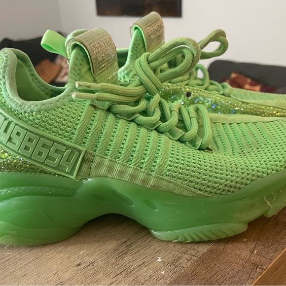 Steve Madden Women's Maxima Fabric Rhinestone Fashion Sneakers size 6M - Picture 4 of 8